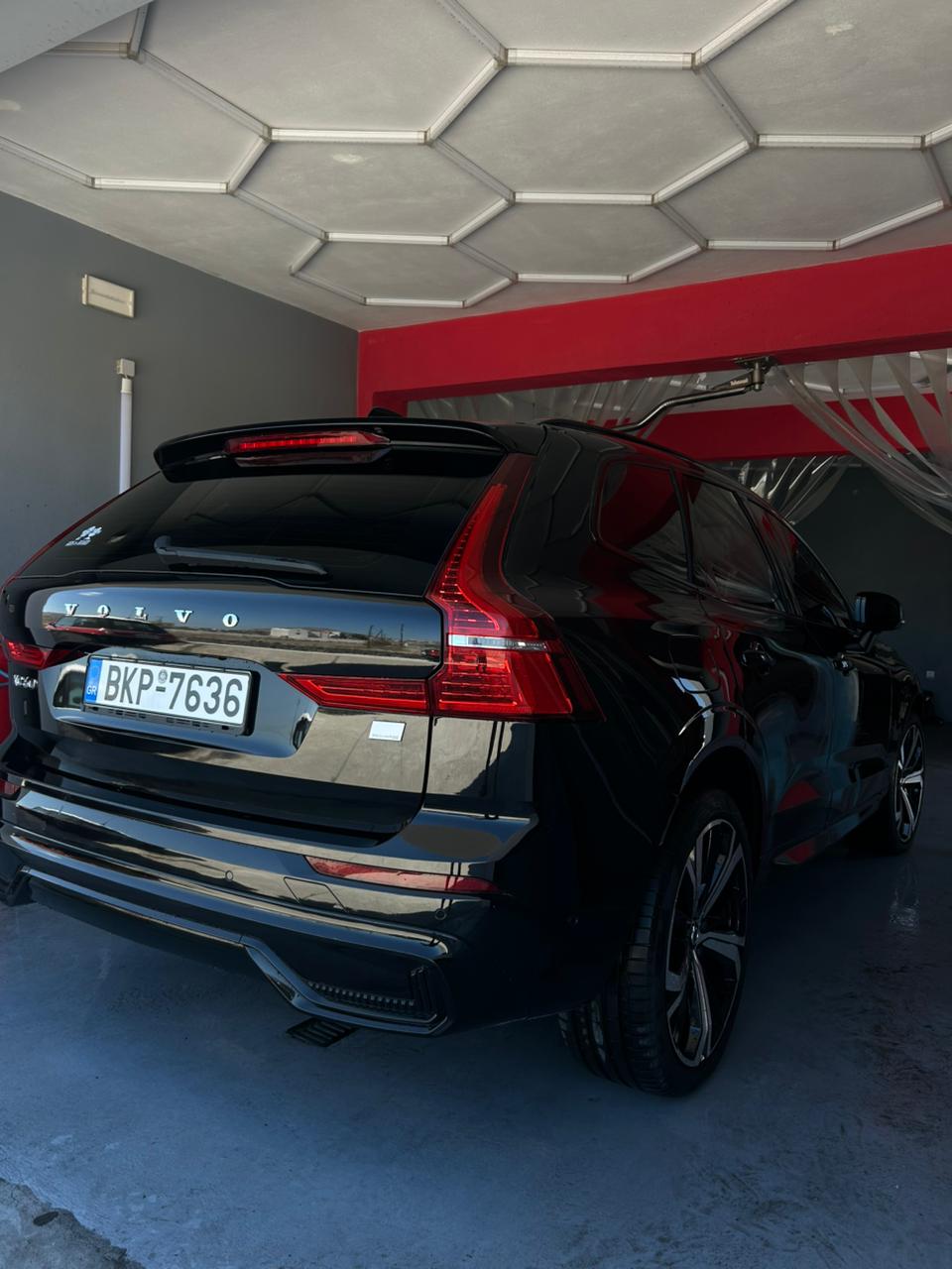 Premium πλύσιμο οχημάτων Σαντορίνη - Εσωτερικός και εξωτερικός καθαρισμός